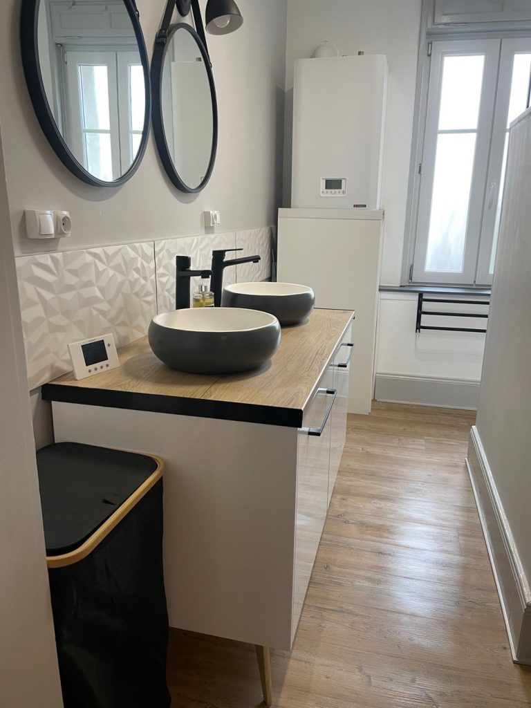 salle de bain nettoyée