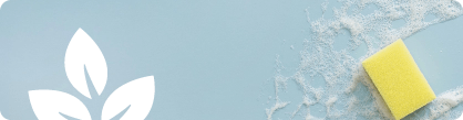 Éponge de nettoyage sur fond bleu